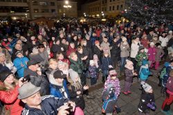 Velká fotoreportáž z vánočních trhů v Hranicích / fotogalerie / Veselé Vánoce 9.12. 2017, foto: Jiří Necid