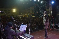 Velká fotoreportáž z vánočních trhů v Hranicích / fotogalerie / Vystoupení zpěvačky Leony Machálkové 1.12. 2017, foto: Jiří Necid