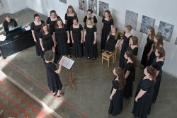 I česká píseň zazněla v podání amerického sboru / fotogalerie / Vystoupení amerického dívčího sboru Cecilia Ensemble - Grand Monadnock Youth Choirs, foto: Jiří Necid