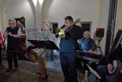 Hranická muzejní noc měla úspěch / fotogalerie / Hranická muzejní noc - vystoupení skupiny Olomoucký Dixieland Jazz Band, foto: Jiří Necid