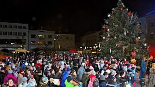 Rozsvícení stromu bylo v ladovském duchu