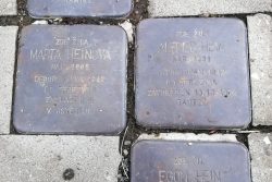 Hranické rarity: od poháru až po meteostanici „žába“ / fotogalerie / Stolpersteine - kameny zmizelých, foto: Kateřina Macháňová