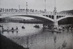 Most přes řeku Bečvu – znáte jeho jméno? / fotogalerie / Idylka na Bečvě a secesní most v celé své kráse. Zdroj: Muzeum a galerie Hranice