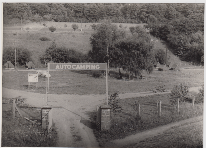 Dvě výročí na místě hranického autokempu